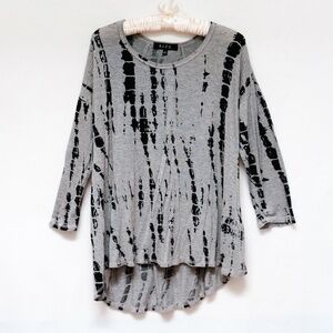 B.L.U.E. stretch top - Black & Gray - very good condition